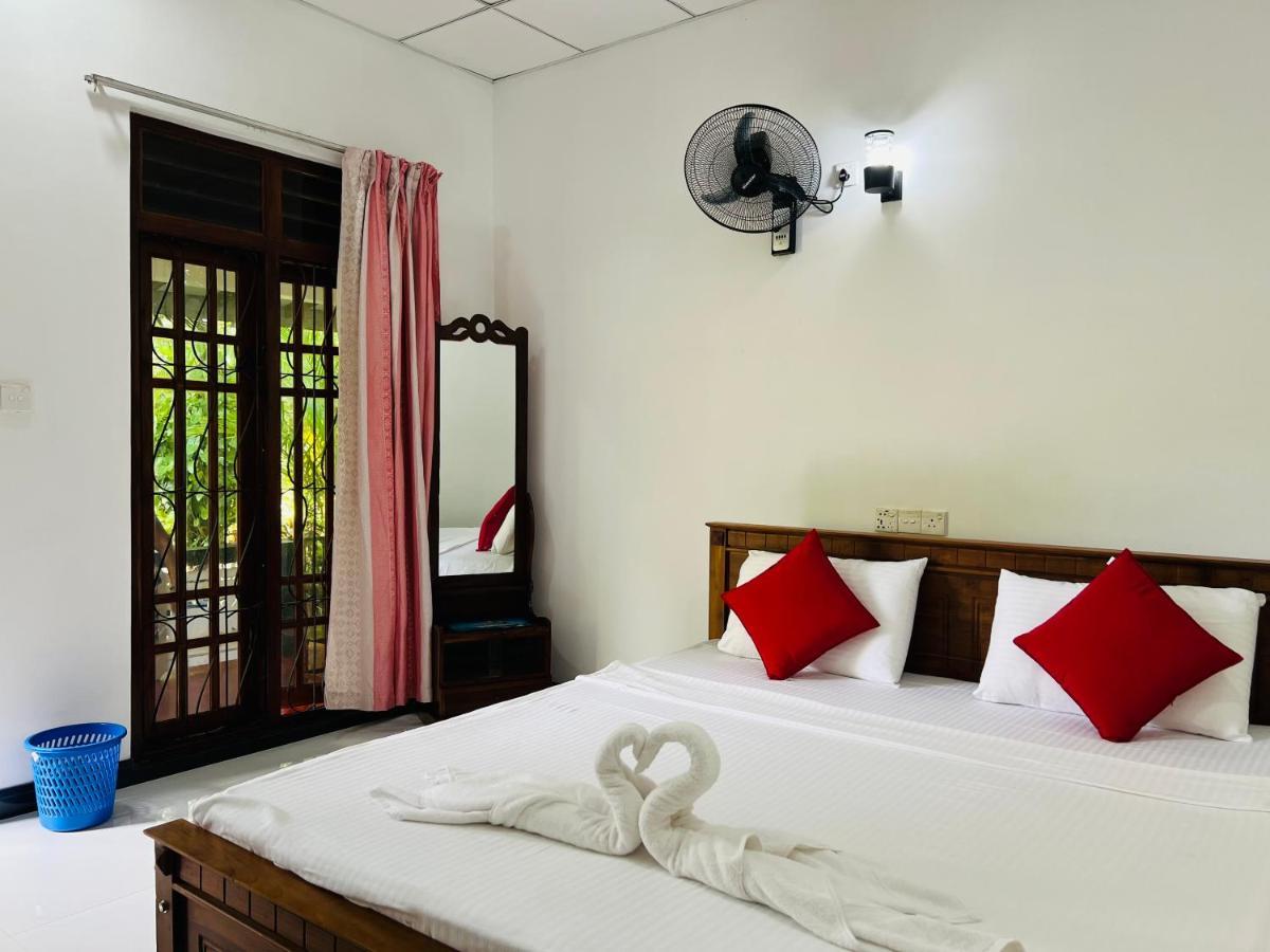 Sigiri Budget Homestay Sigiriya Eksteriør billede